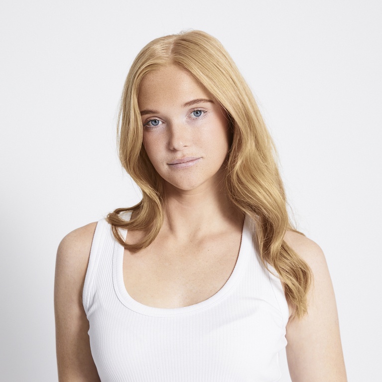 Ribbestrikket singlet "Ilse"